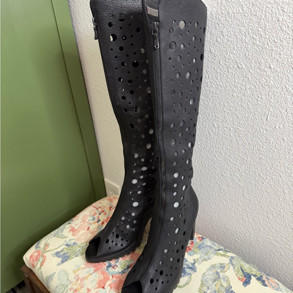 Arche Black Cutout Heeled Boots